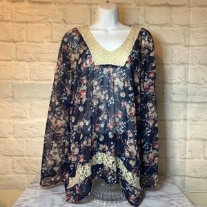 About A Girl Floral Sheer Top Lacey Size Large